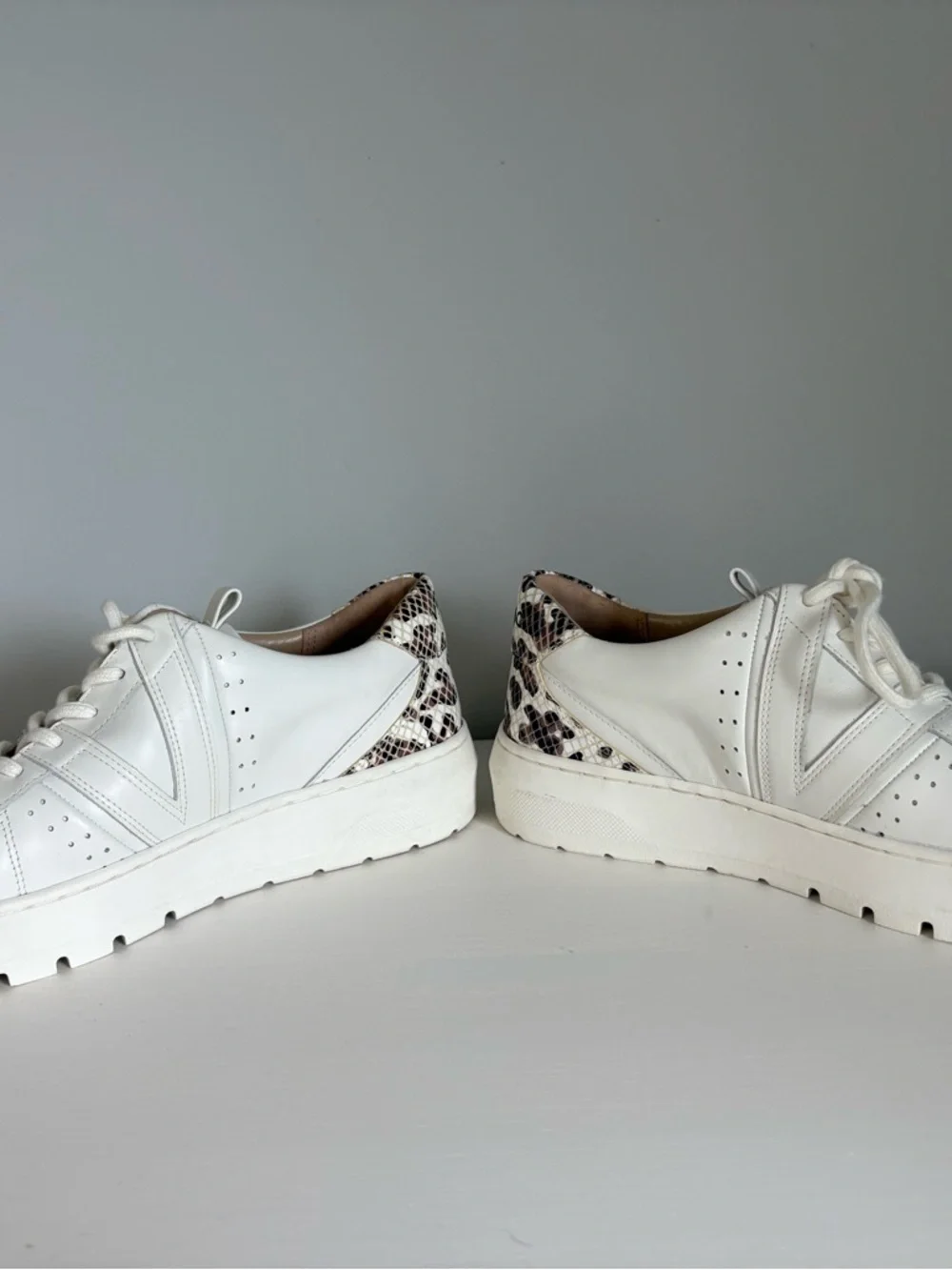 Vionic Simasa White Leather Chunky Platform Sneakers Snakeskin Trim 7